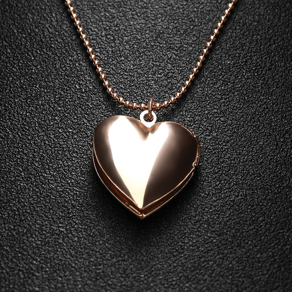 1Pcs Women Fashion Heart Shaped Necklace Pendant For Friend Photo