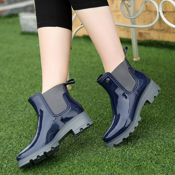 2018 new fashion quality lady PVC rubber shoes warm rain boots bright