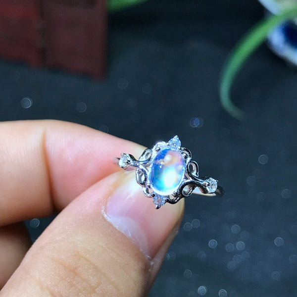 925 Silver Natural Blue Moonstone lady ring glass quality is