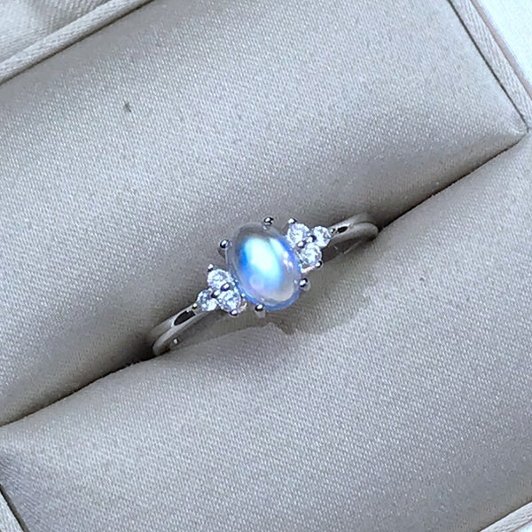 925 Silver Natural Blue Moonstone lady ring glass quality is