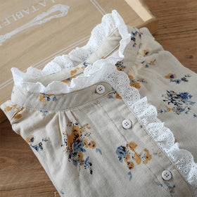 Artistic Lace Puff Blouse