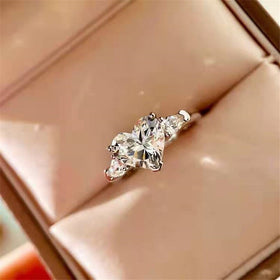 Classic Exquisite Heart shaped Zircon Wedding Ring For Women Party