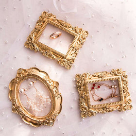 Ins Golden Retro Photo Frame Ornament Vintage Jewelry Positioning