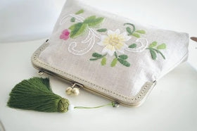 Linen Floral embroidery sling bag  with Fringes Lady Vinatge