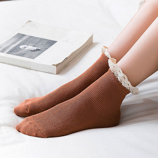 Lace frilly ruffle socks